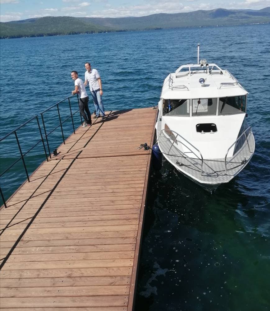 Причал для катера